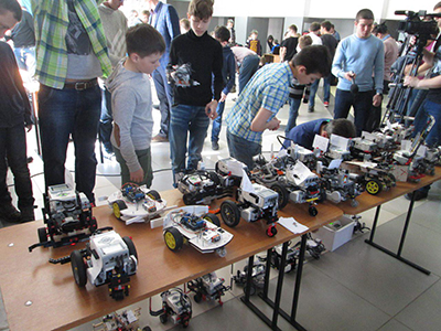Выставка роботов